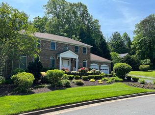 1017 Northwoods Trl, Mc Lean, VA 22102