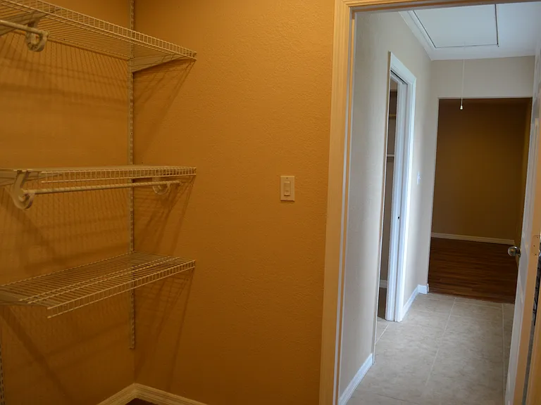 6527 Walton Way — Photo 38