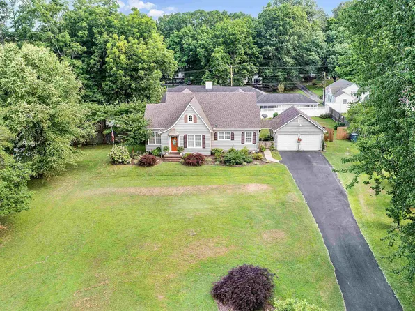 208 E 10th St, Trenton, TN 38382