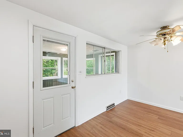 6741 Kincheloe Ave — Photo 13
