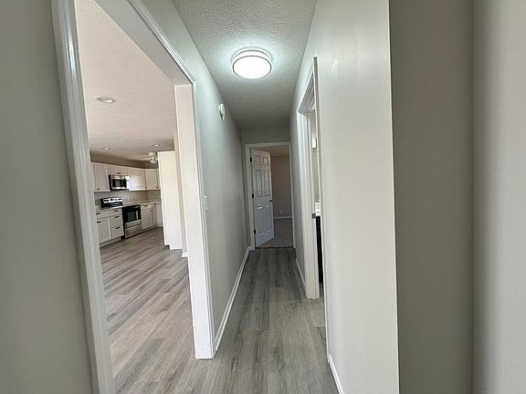 4th image of 721 N 5th St