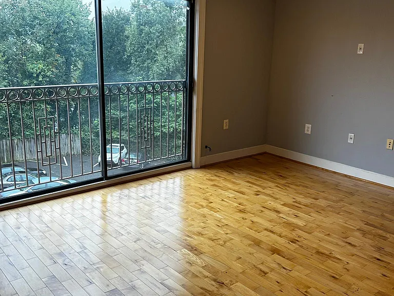 310B Atlantic St SE #301 — Photo 3