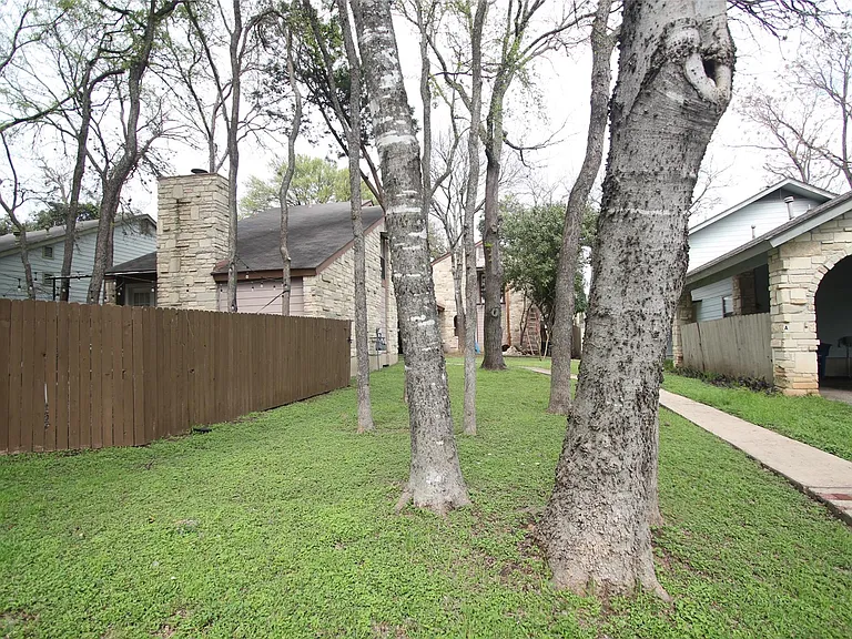 1712 Cinnamon Path #A — Photo 26