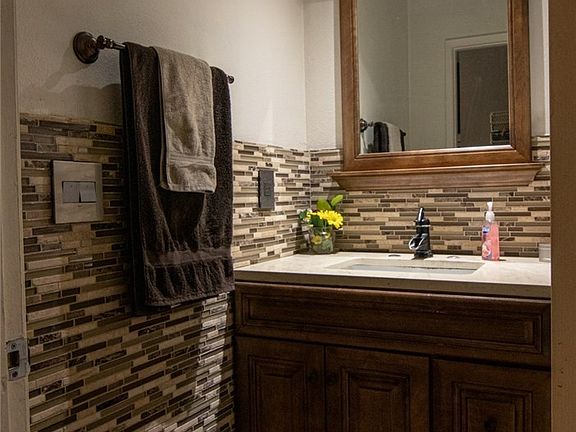 5th image of 22810 Banyan Pl Unit 2