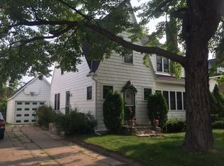 2250 College Ave, Stevens Point, WI 54481