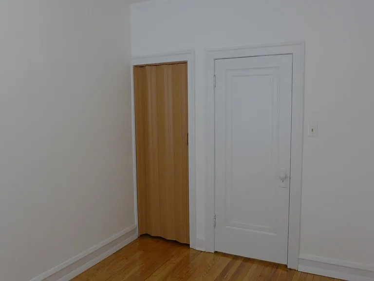 437 S Scoville Ave — Photo 16