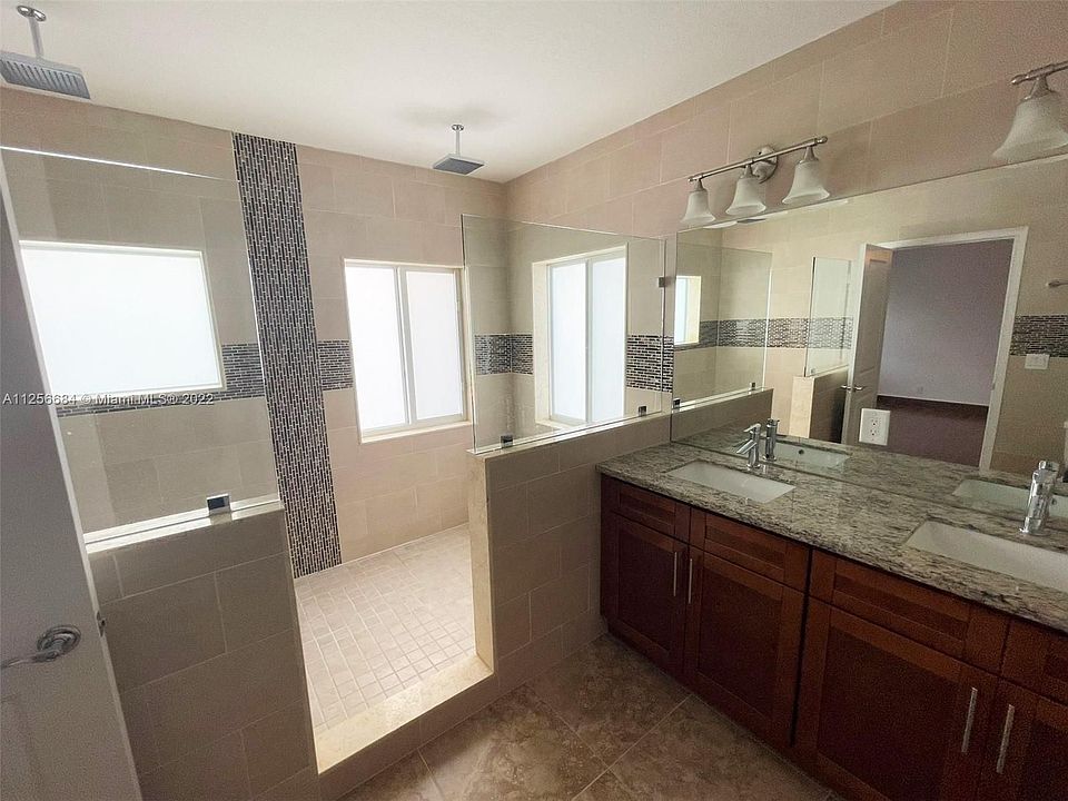 1st image of 603 NW 28th St #1