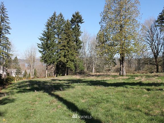 3rd image of 1212 E Lake Sammamish Parkway SE