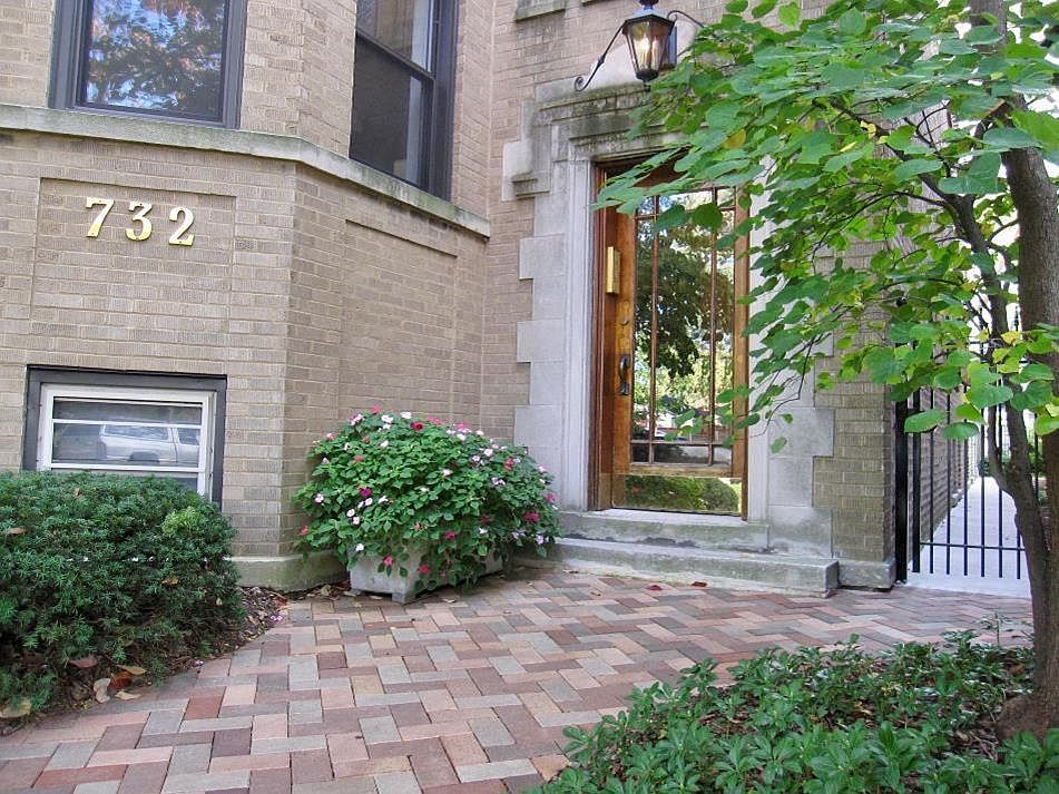 1st image of 732 Mulford St
