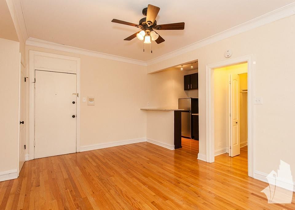 1st image of 4614 N Paulina St APT 212L