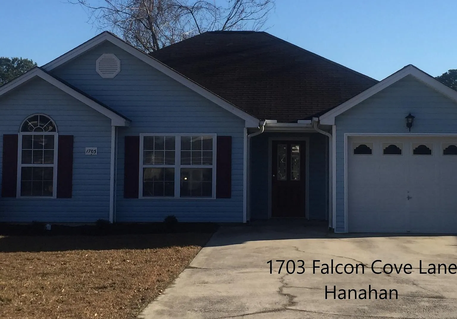 3 bed, 1247 sqft, $2,072 — Photo 1