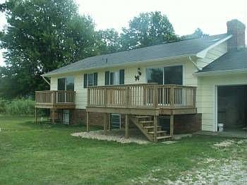 2nd image of 1404 W River Rd