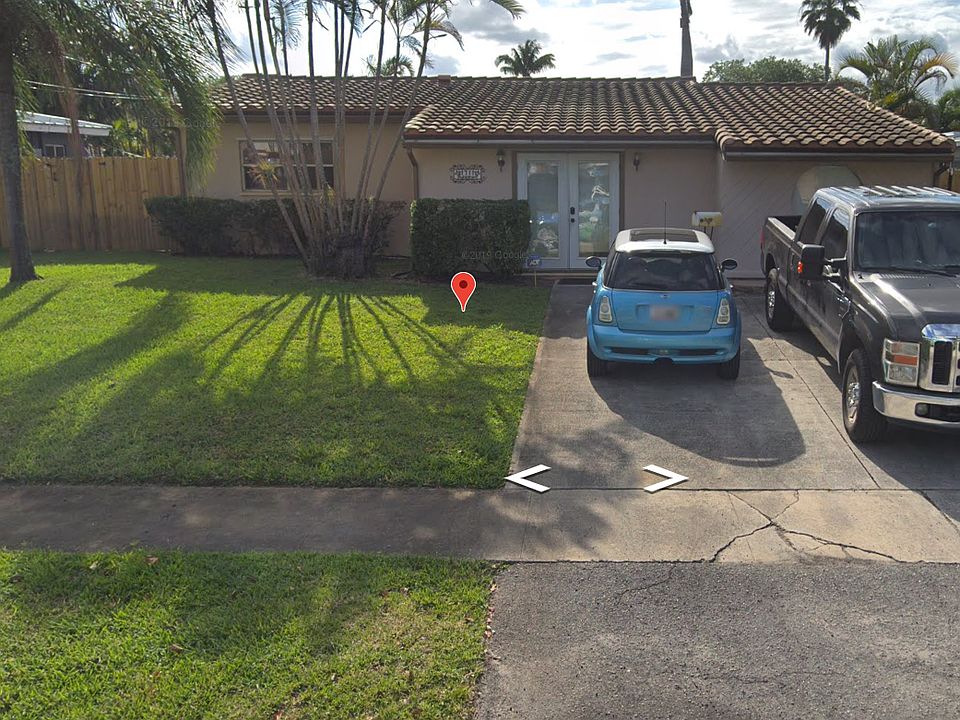 1st image of 1711 SW 23rd Ave
