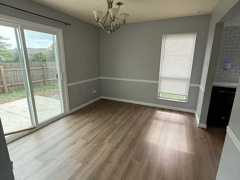 7687 Sweetwood Ct — Photo 5