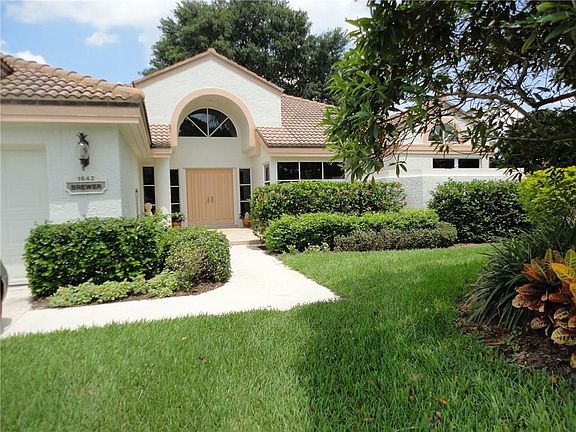 2nd image of 1642 NW Sweet Bay Cir