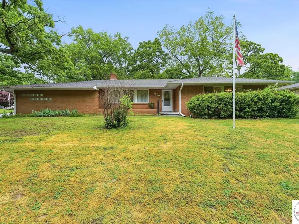 711 W Montgomery St, Clinton, MO 64735