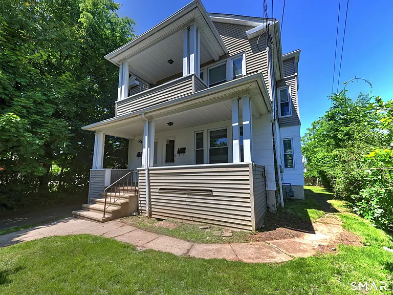 31 Winthrop St — Photo 2