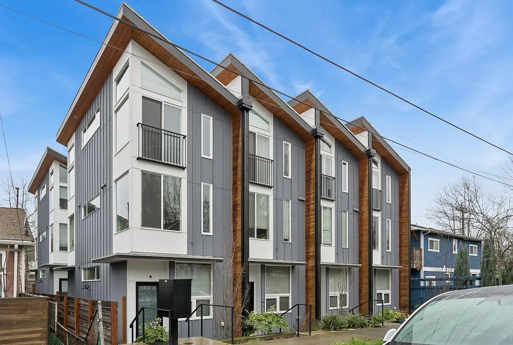 3307D Wetmore Ave S - 2 bedrooms — Photo 1