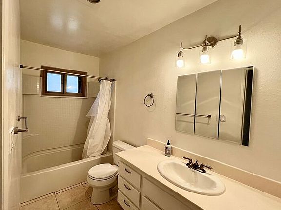 5th image of 2632 Worden St Unit 187