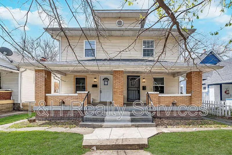 326 Jefferson Ave