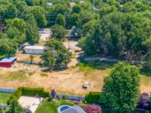 1119 N Eagle Rd, Eagle, ID 83616