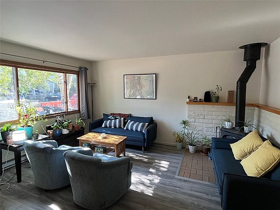 3rd image of 32 Cedar Court UNIT 32