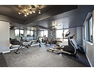 Rented by R New York