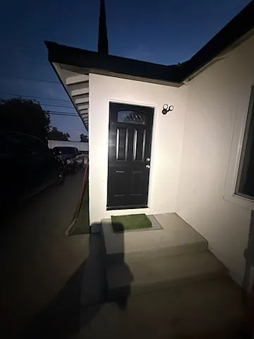 2 bed, 900 sqft, $2,800 — Photo 3