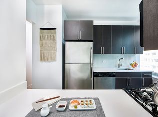 200 Water St APT 510, New York, NY 10038