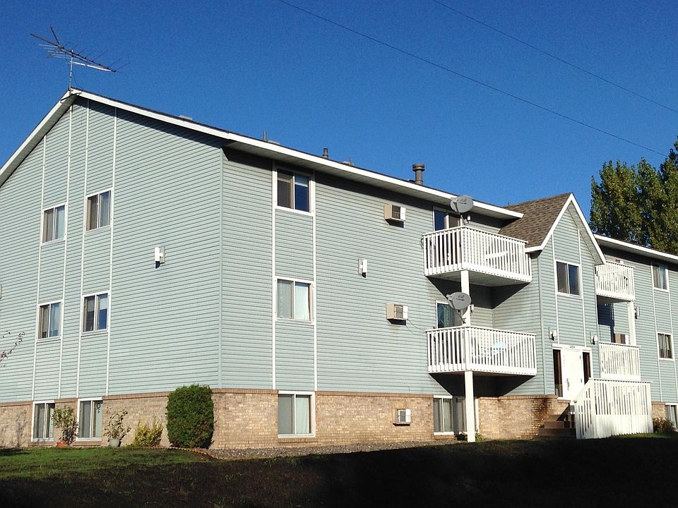 1st image of 22872 Poppy St NW