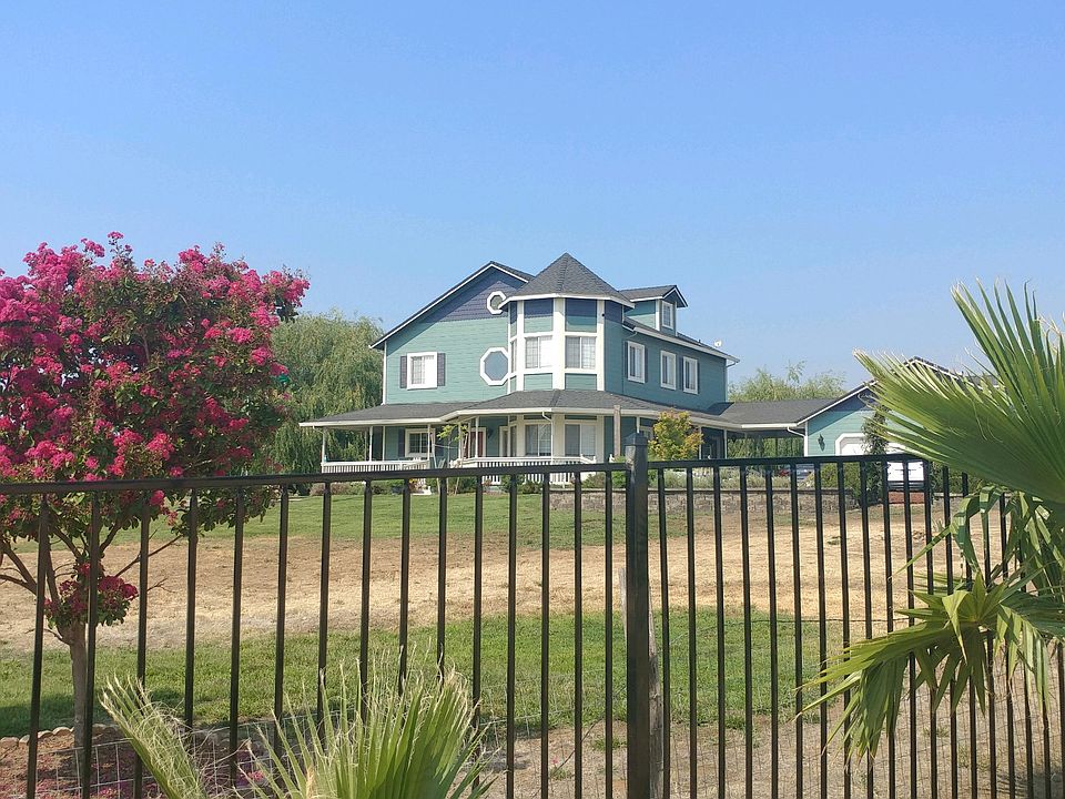 Wrought Iron Fencing 