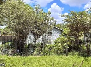 8121 Shotwell St, Houston, TX 77016