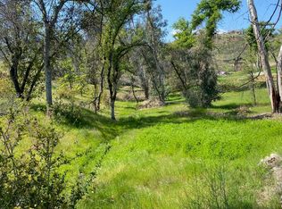 15889 Cindee Ln, Redding, CA 96001