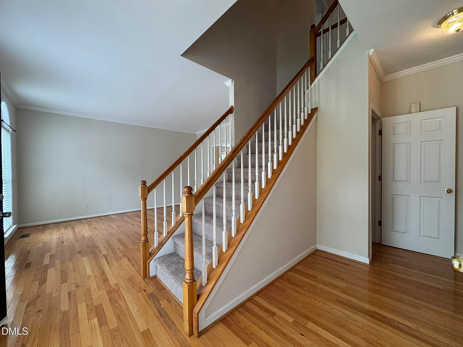 4 bed, 2.5 bath, 2400 sqft, $2,150 — Photo 4