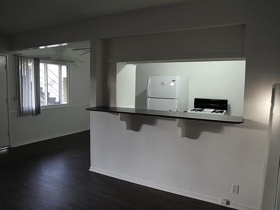 4th image of 3246 Overland Ave APT 3