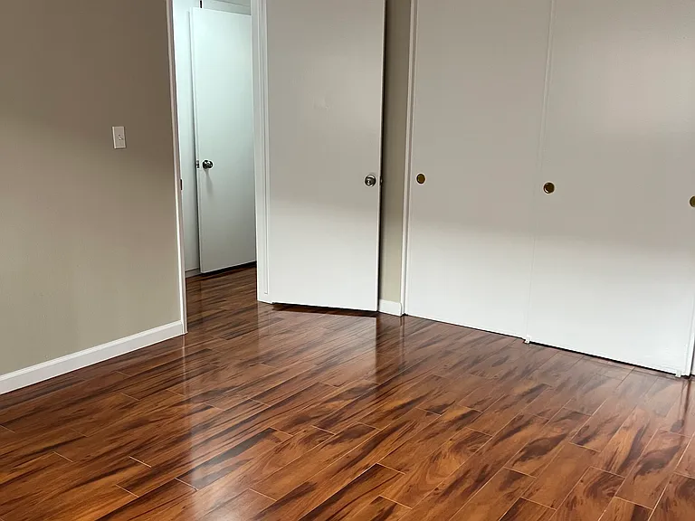 244 S El Molino Ave — Photo 17