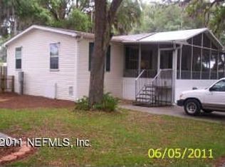 102 Orange St, Satsuma, FL 32189