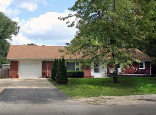 947 Hammond Ave, Aurora, IL 60506