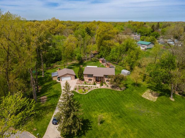 1750 Hickey St, Hobart, IN 46342