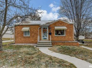 821 E Percy Ave, Springfield, IL 62702