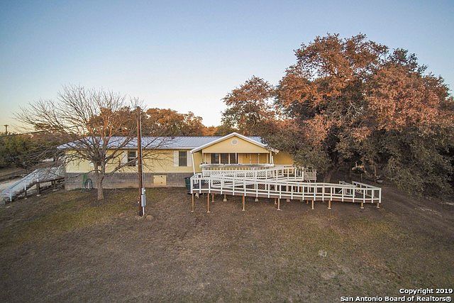 1st image of 1057 Willow Dr