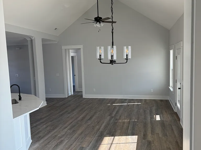 3030 Fincher Dr — Photo 10