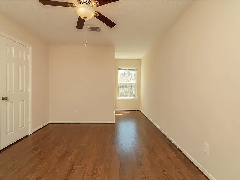 1727 Park Forest Dr — Photo 15