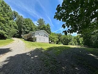 1st image of 3183 Julia Rd