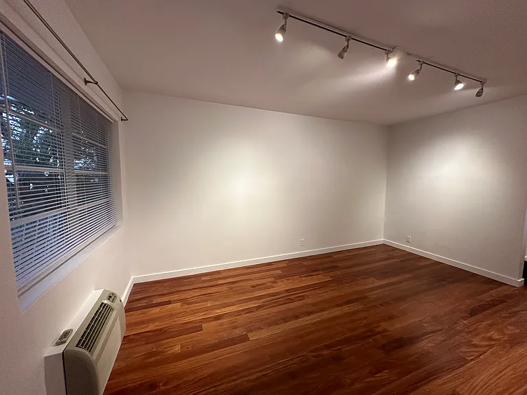 1235 Euclid Ave #12 — Photo 14