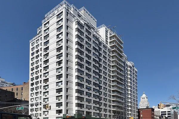 Sold by Compass | media 9