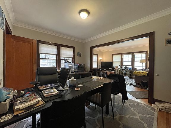 3rd image of 3947 1st Ave S APT 1