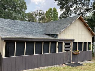 208 Martin Luther King Jr Dr, Montezuma, GA 31063