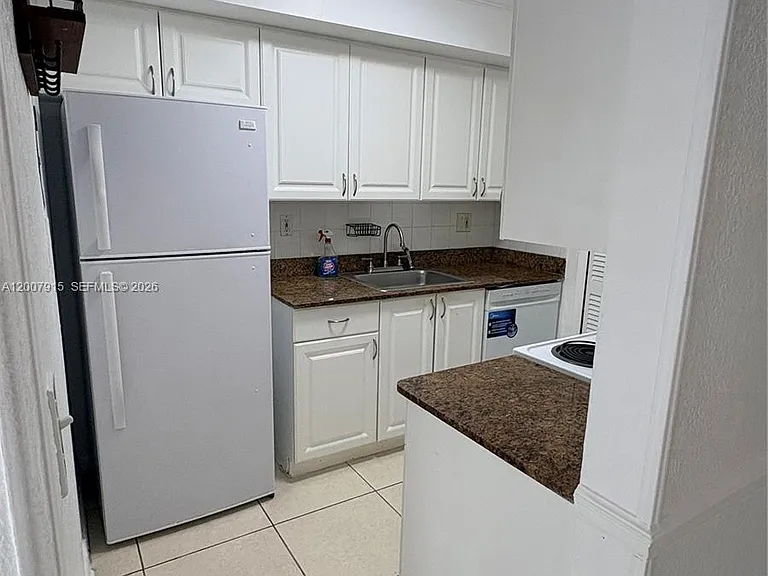 17600 NW 68th Ave #B2004 — Photo 14