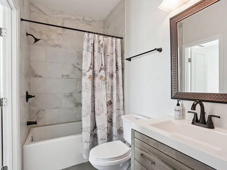 1102 Adams St — Photo 21